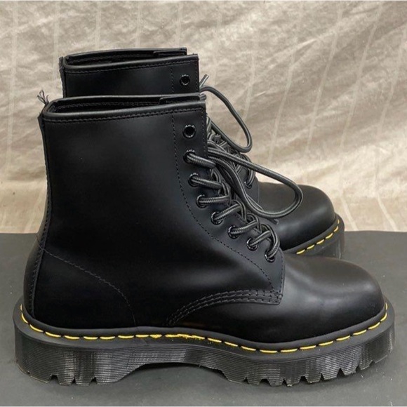 Dr. Martens 1460 Bex Smooth Leather Boots - Picture 3 of 6